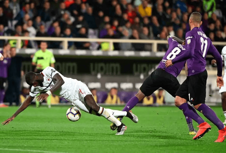 PG-尤文图斯不断突破！，塔图姆连续十场比赛得分超过大比分获胜比赛高潮迭起的简单介绍