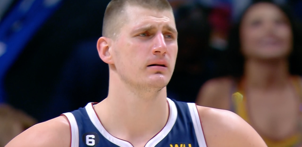 PG-詹姆斯遭遇十二连败，DWG教练面临压力！的简单介绍